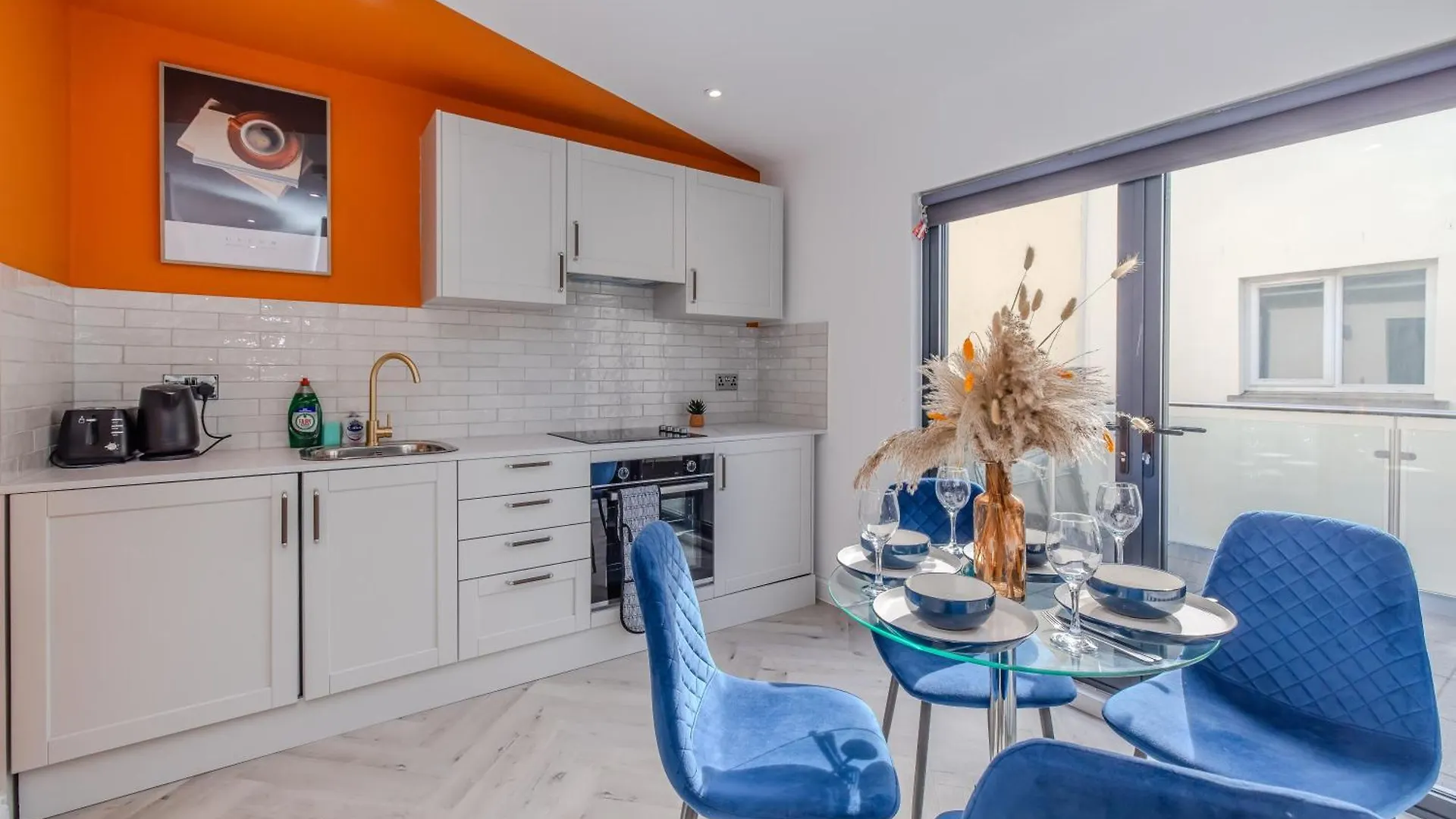 Appartement Seaside Escape L Steps From Brighton Beach L Balcony L 1Bd